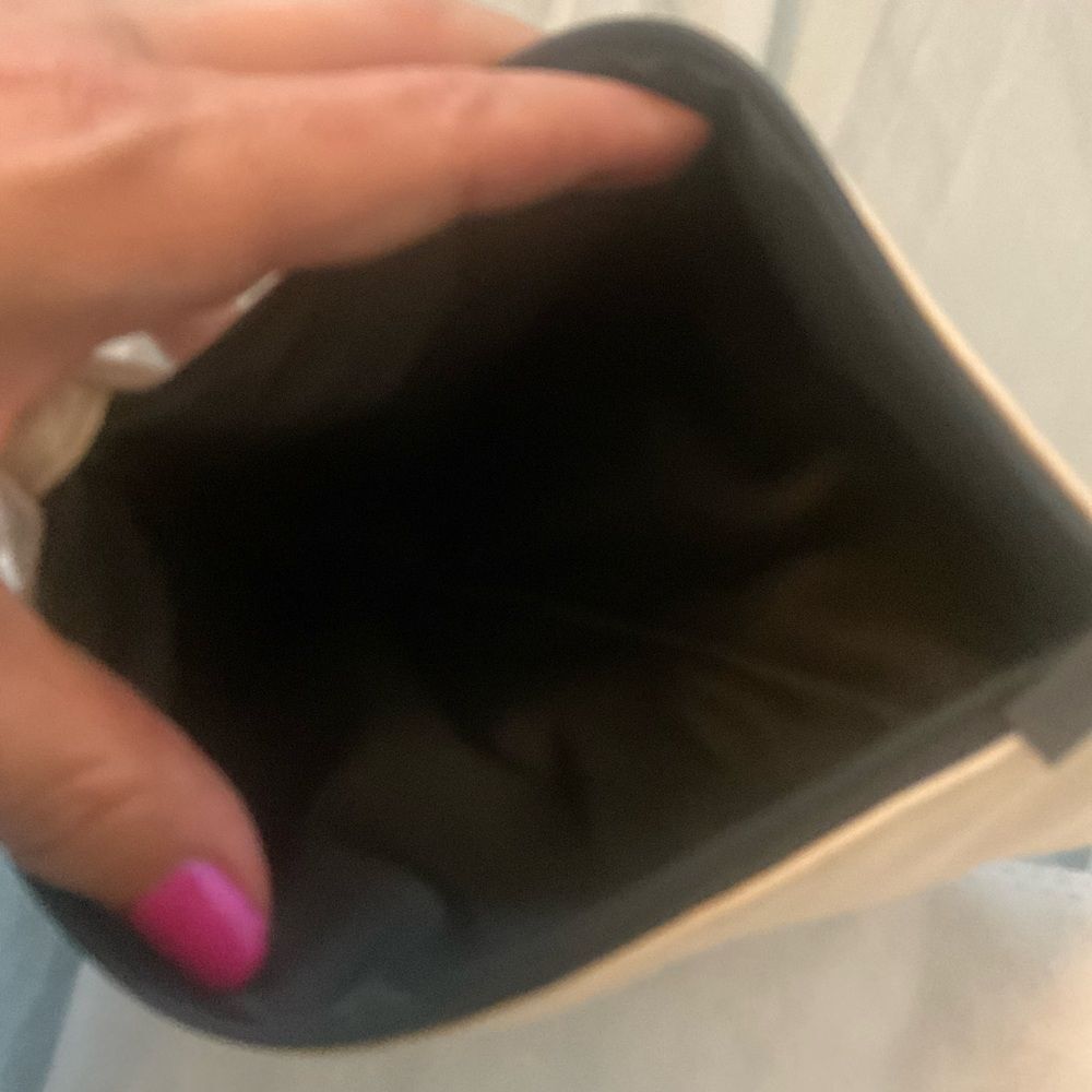 *Chanel* Classic Beige Makeup Bag Cosmetic Pouch - Picture 4 of 11